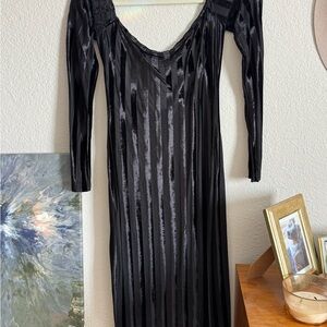 Finesse Shimmering Black Long Sleeve Dress